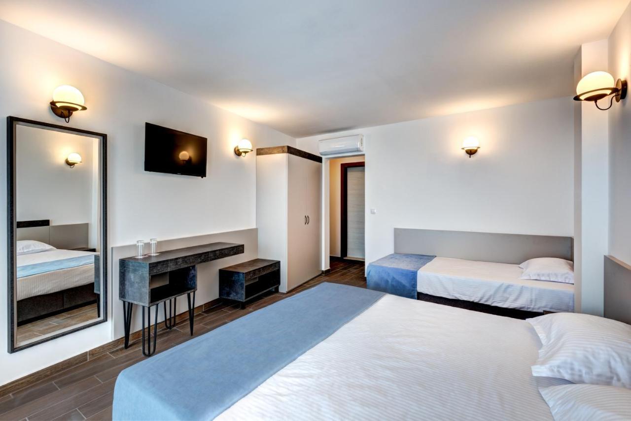 Panorama Blue Family Hotel And Free Parking Nesebăr Exterior foto